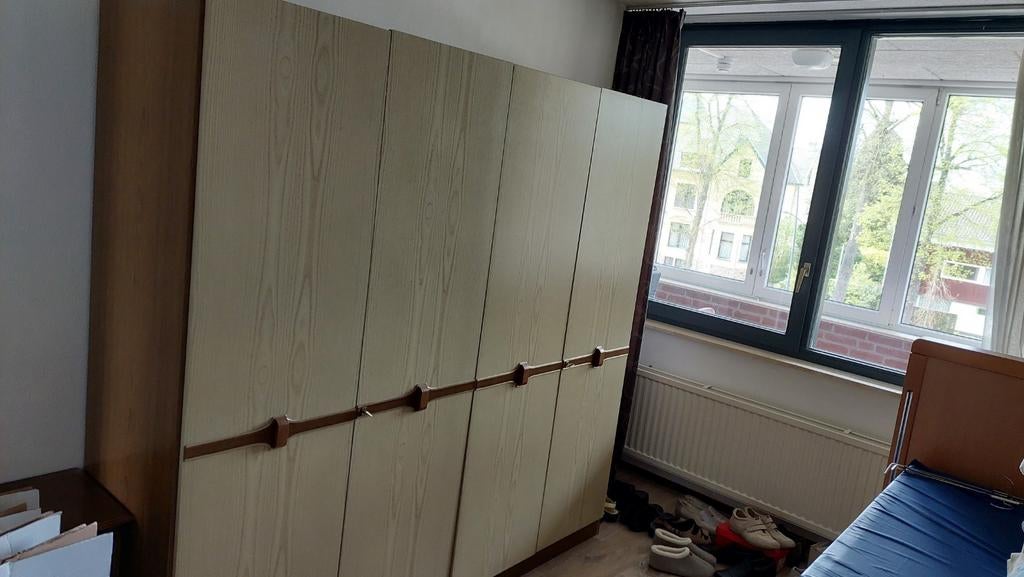 4 deurs slaapkamer kast, Huis en Inrichting, Kasten | Kledingkasten, Ophalen, Gebruikt, 50 tot 75 cm, 200 cm of meer