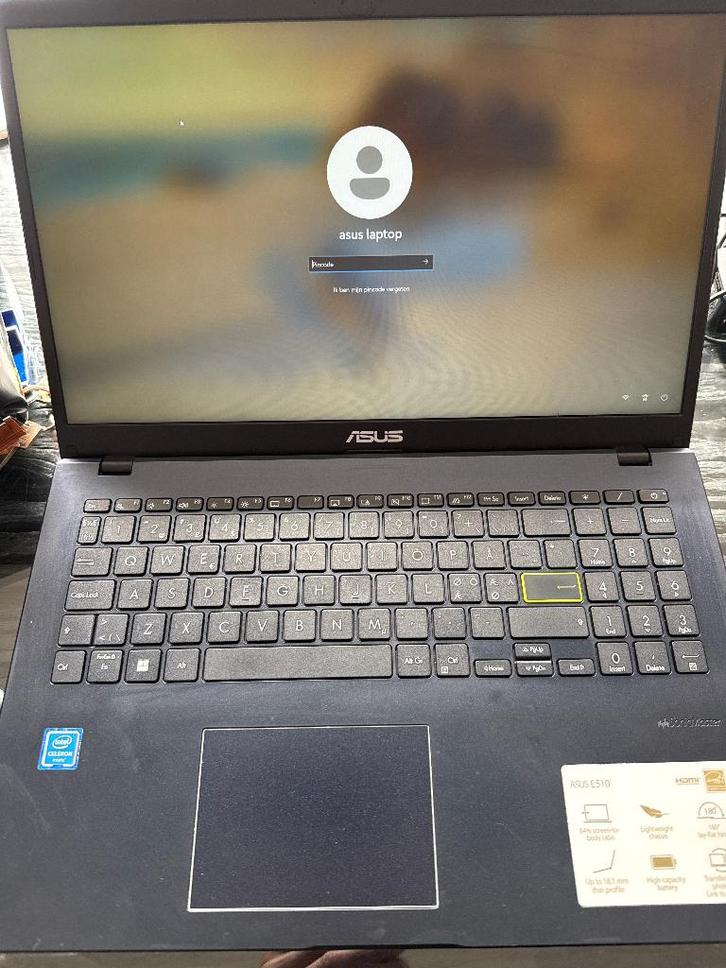 Asus, Computers en Software, Windows Laptops, Zo goed als nieuw, 15 inch, SSD, 2 tot 3 Ghz, 4 GB, Qwerty, Ophalen of Verzenden