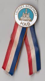 KAB Lourdes Bedevaart emaille broche, Gebruikt, Niet vindbaar, Niet vindbaar, Speldje of Pin