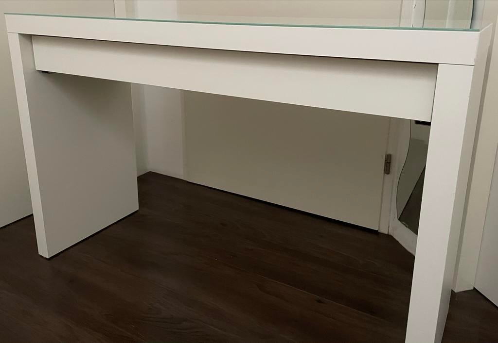 IKEA witte make-up tafel, Huis en Inrichting, Tafels | Kaptafels, Ophalen, 50 tot 100 cm, Zo goed als nieuw, Minder dan 100 cm