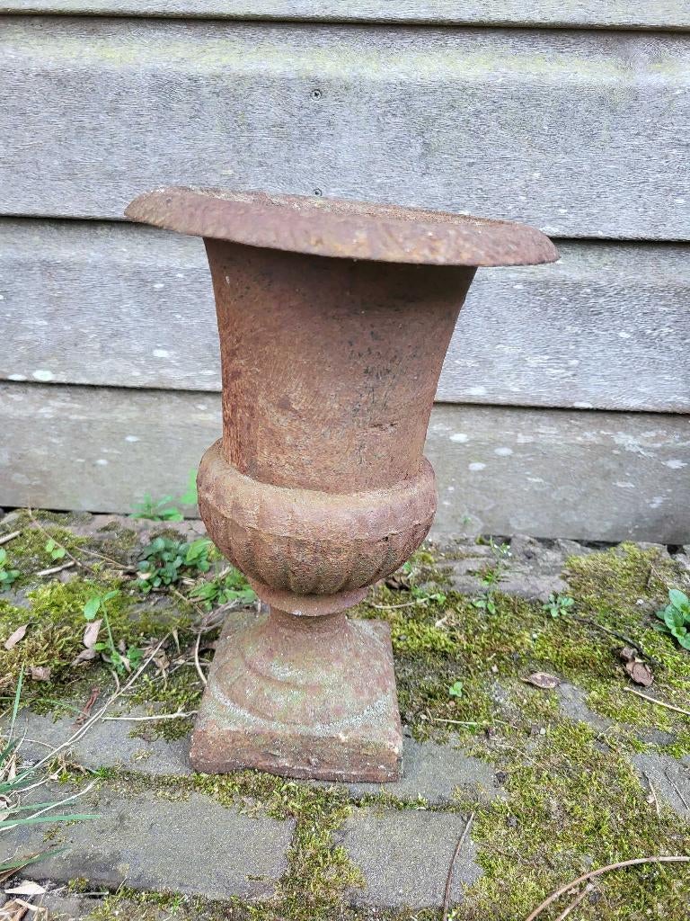 antiek Gietijzeren vaas Frankrijk, Ophalen