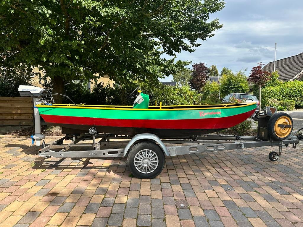 Metalen sloep (4m) met elektromotor inclusief trailer, Ophalen, Gebruikt, Elektrisch, Tot 10 pk