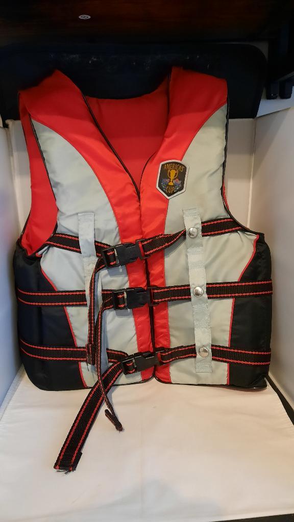 Vintage America's Cup Life Jacket / Reddingsvest 32-36, Watersport en Boten, Watersportkleding, Zo goed als nieuw, Reddingsvest of Zwemvest