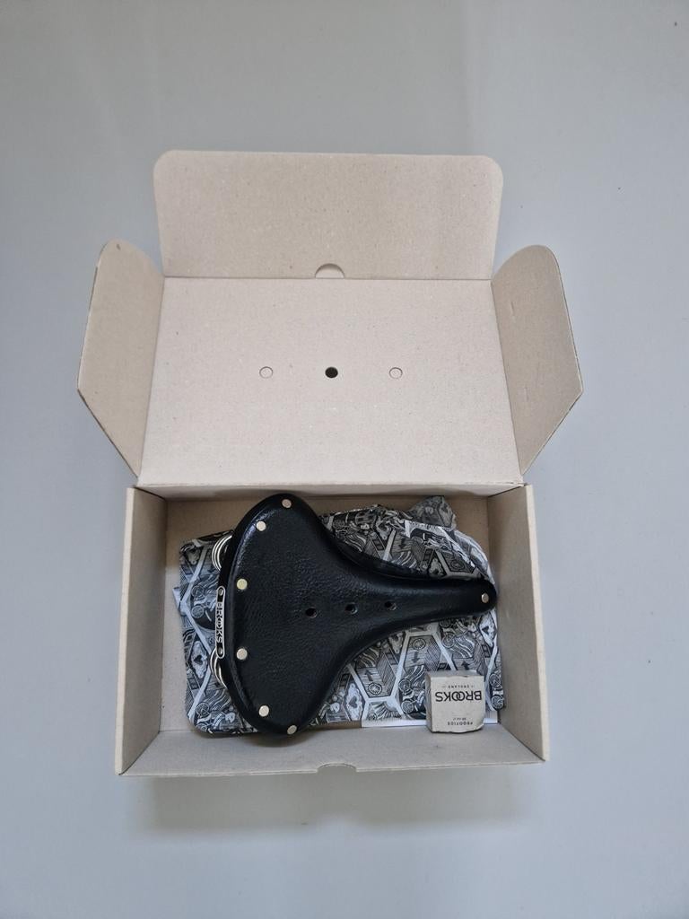 Brooks B67 Zadel - Klassiek comfort voor uw fiets, Fietsen en Brommers, Fietsonderdelen, Verzenden, Zadel