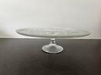 Zeer mooie glazen taartschaal op poot, Huis en Inrichting, Keuken | Servies, Ophalen, Gebruikt, Glas, Schaal of Schalen