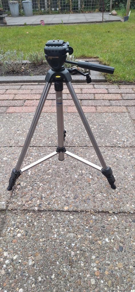 Camera statief Vanguard VT-152, Audio, Tv en Foto, Fotografie | Statieven en Balhoofden, Ophalen