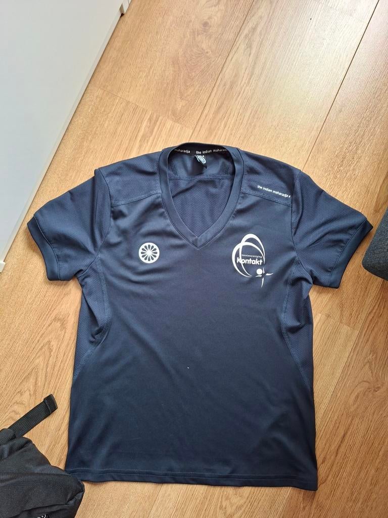 TV Kontakt tennisshirt maat 152, L00, Zo goed als nieuw, Kleding, Ophalen