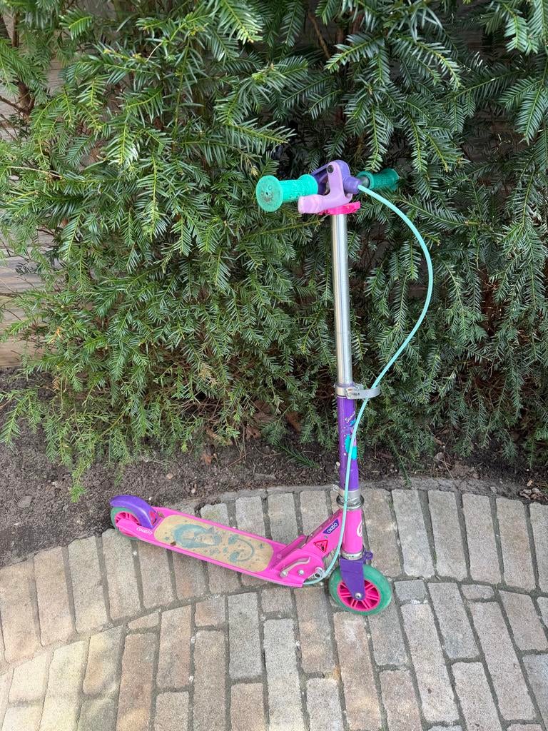 Roze step met groene wielen, Fietsen en Brommers, Ophalen, Gebruikt, Gewone step