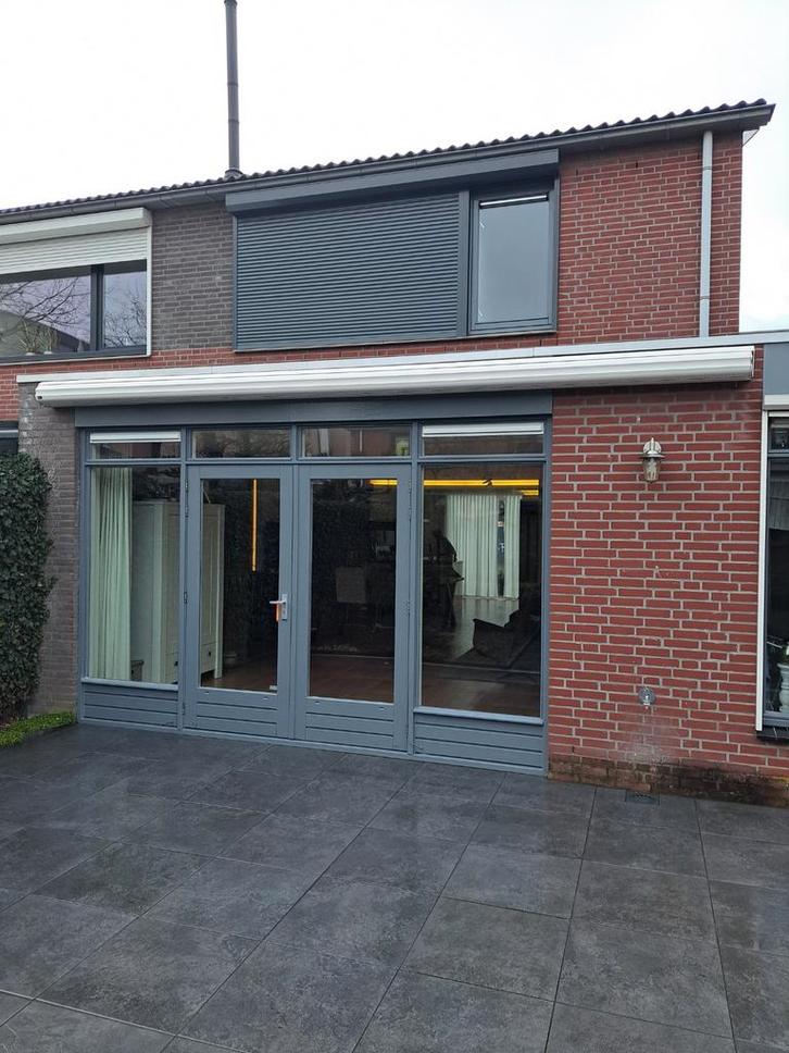 Zonnescherm 5,5 meter breed met Somfy motor, Tuin en Terras, Zonneschermen, Gebruikt, Knikarmscherm, 150 tot 300 cm, 450 cm of meer