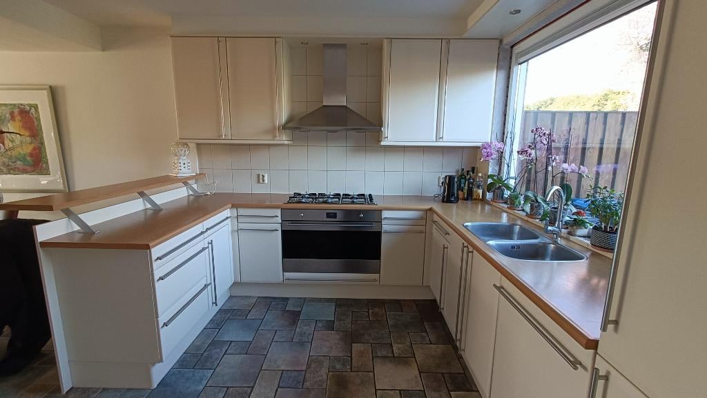 Gebruikte TULP U-vorm keuken 3 x 3 x 1,70 mt met apparatuur, Huis en Inrichting, Keuken | Complete keukens, Ophalen, Gebruikt