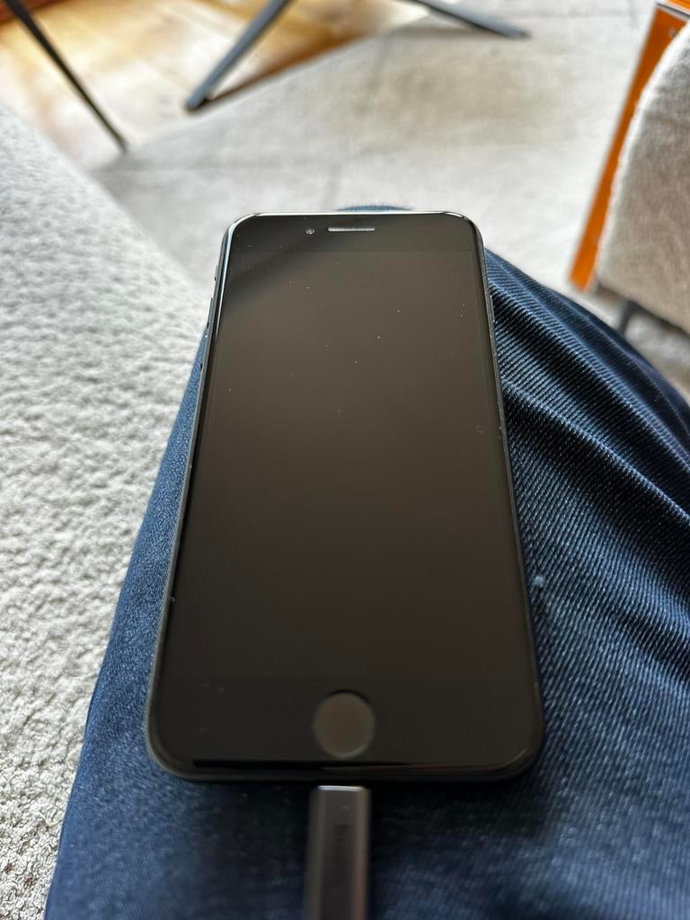 Iphone SE 2020 64GB zwart iOS 26.3.1 cosmetisch ALS NIEUW, Telecommunicatie, Mobiele telefoons | Apple iPhone, Zwart, Zo goed als nieuw