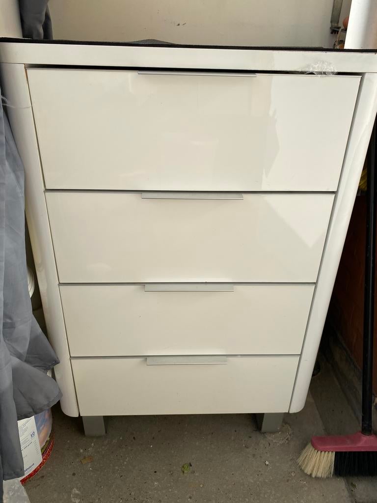 In goede staat 20€, Huis en Inrichting, Kasten | Schoenenkasten, Ophalen of Verzenden, Zo goed als nieuw
