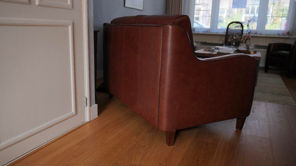 Leren tweezits bank, Huis en Inrichting, Banken | Bankstellen, Ophalen of Verzenden, 75 tot 100 cm