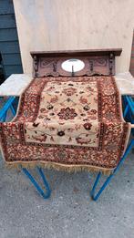 kapstok met wandkleed eraan. Met spiegel, Gebruikt, Minder dan 100 cm, Hout, Ophalen