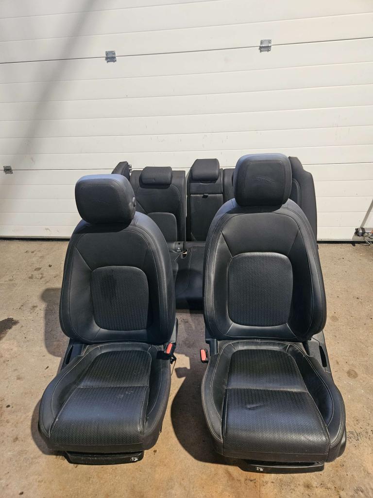 INTERIEUR ZWART JAGUAR  XE, Auto-onderdelen, Interieur en Bekleding, Niet ingevuld, Gebruikt, Niet ingevuld, Ophalen of Verzenden