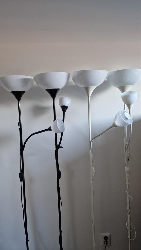 Vier vloerlampen met leeslampje, Ophalen of Verzenden, Zo goed als nieuw