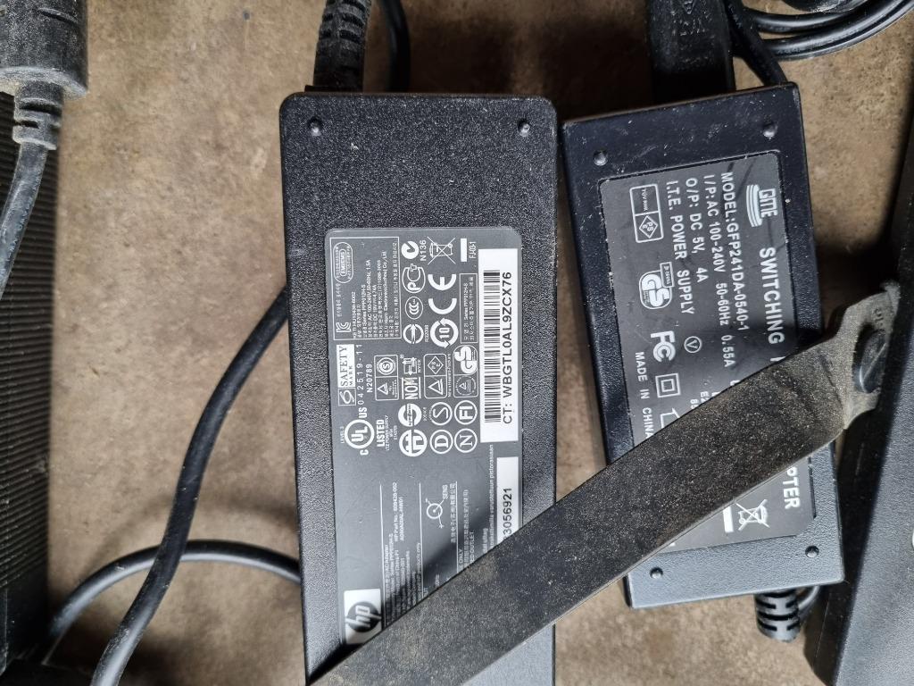 9X ADAPTER OPLADER TRAFO VOOR COMPUTER LAPTOP OF MONITOR, Computers en Software, Laptop-opladers, Ophalen of Verzenden, Gebruikt