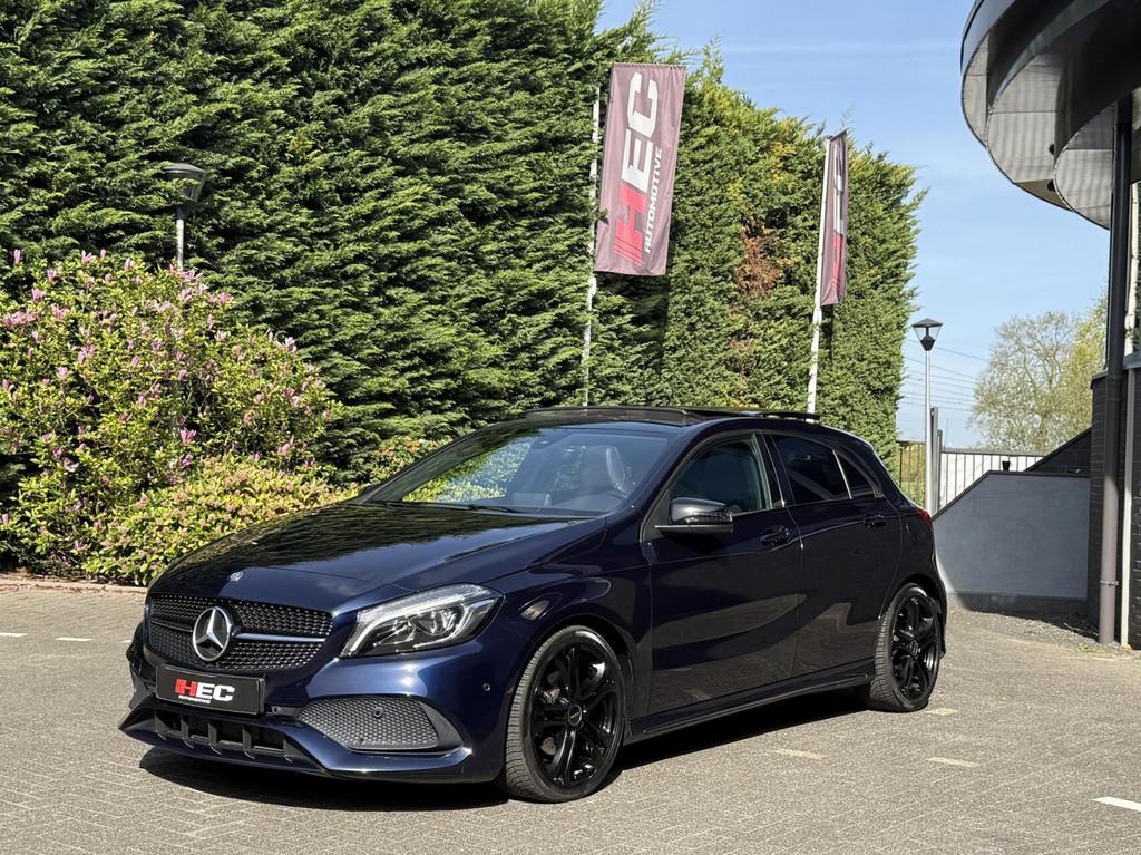 Mercedes A-klasse 180 AMG Pano|Aut, Gebruikt, 4 cilinders, Blauw, 122 pk