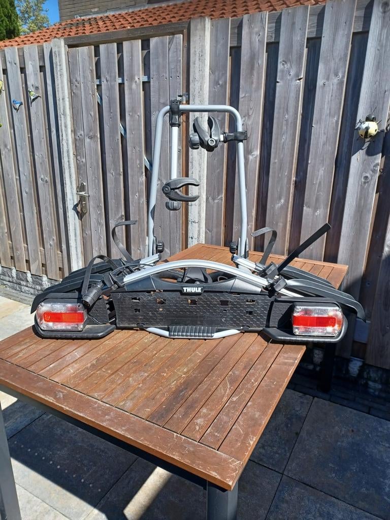 Fietsendrager merk Thule  ( ophalen), Ophalen, 2 fietsen, Gebruikt, Trekhaakdrager