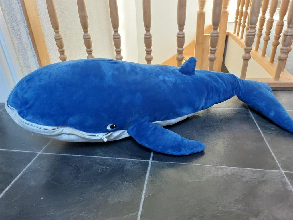 IKEA vinvis knuffel walvis blavingad 100 cm, Kinderen en Baby's, Speelgoed | Knuffels en Pluche, Overige typen, Ophalen of Verzenden