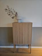 By Fonq Hide wandkast eiken fineer, Ophalen, Zo goed als nieuw