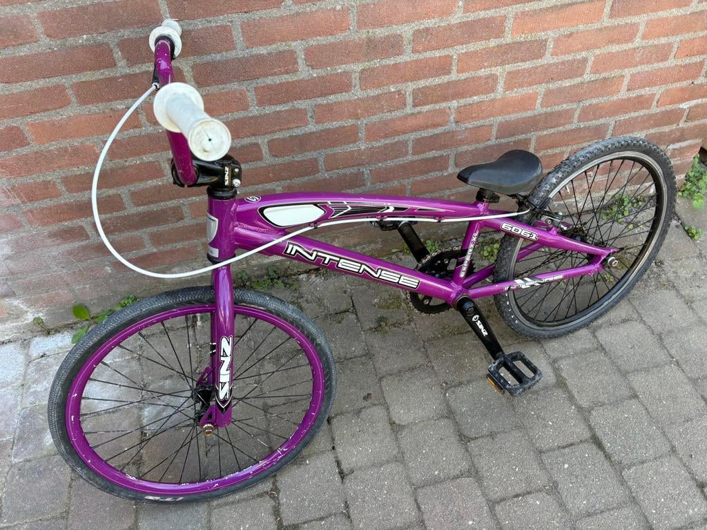 Bmx race expert xl intense, Fietsen en Brommers, Fietsen | Crossfietsen en BMX, Ophalen of Verzenden, Zo goed als nieuw, Aluminium