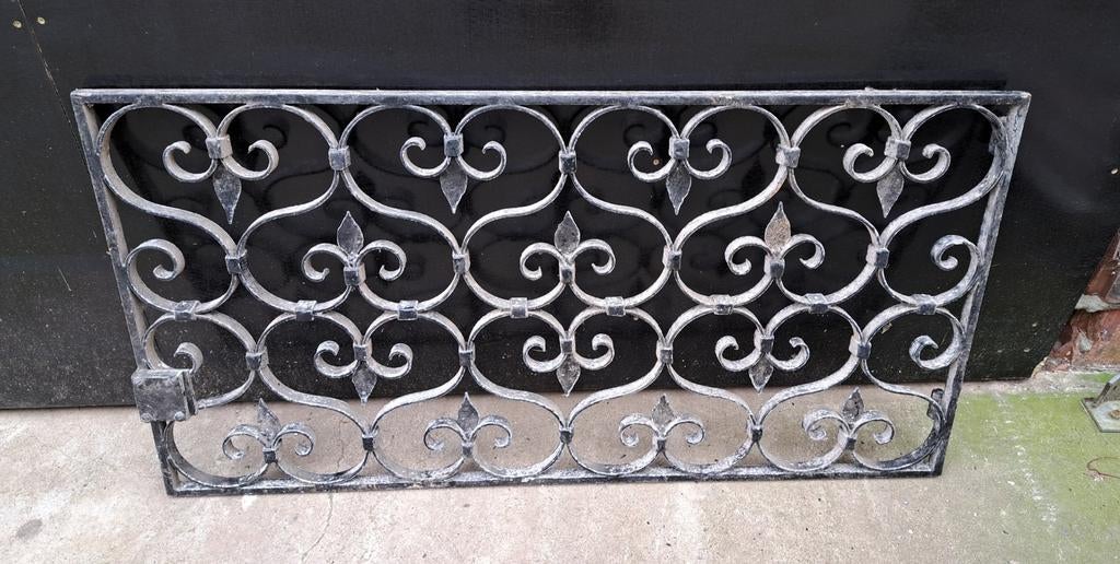 Poort poortje volijzeren tuinpoortje, Ophalen