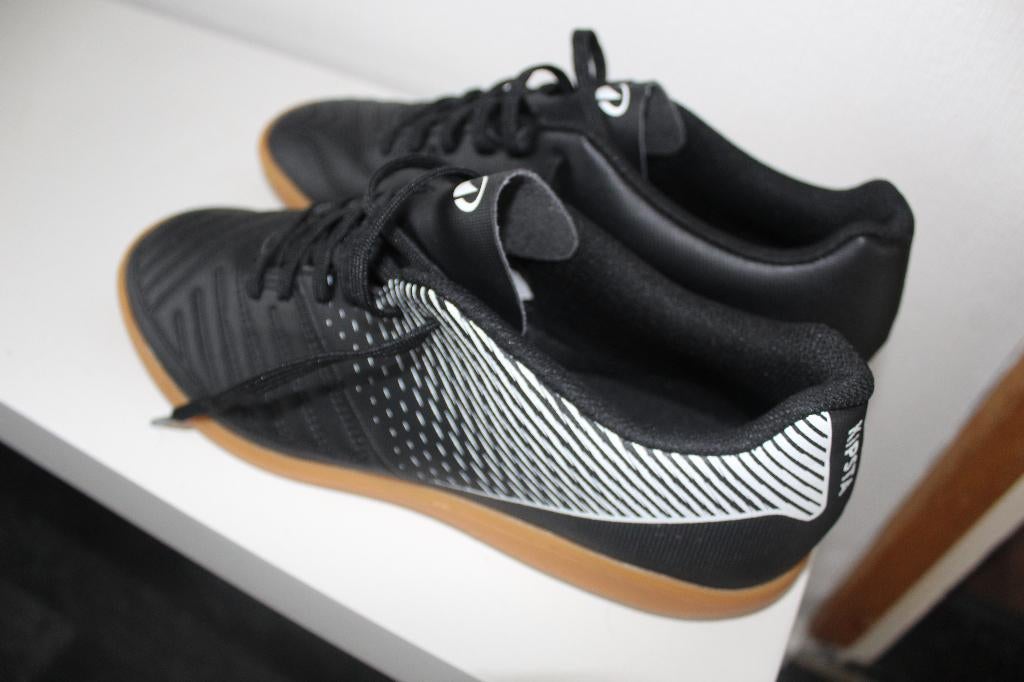 Voetbalschoenen Kipsta Maat 42, Kleding | Heren, Ophalen, Kipsta, Nieuw, Sportschoenen