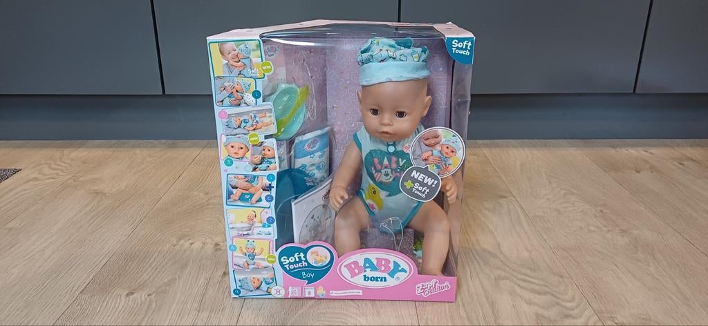 Baby Born Soft Touch Boy 43cm Pop, Kinderen en Baby's, Ophalen, Zo goed als nieuw, Jongen of Meisje