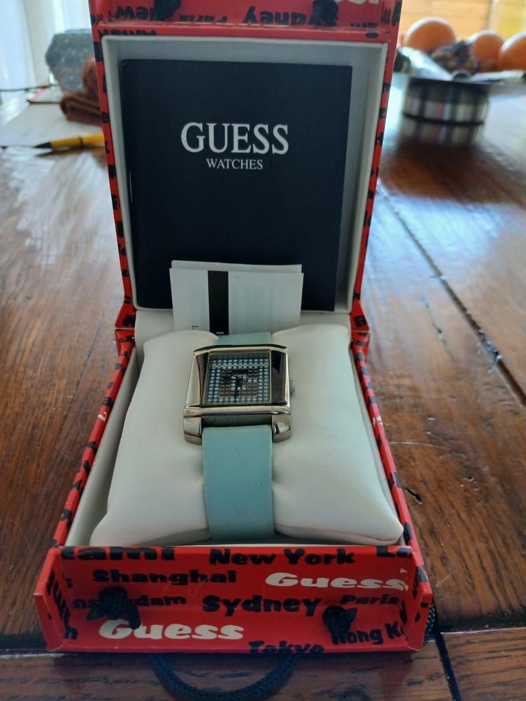GUESS HORLOGE, Ophalen of Verzenden, 1960 tot 1980