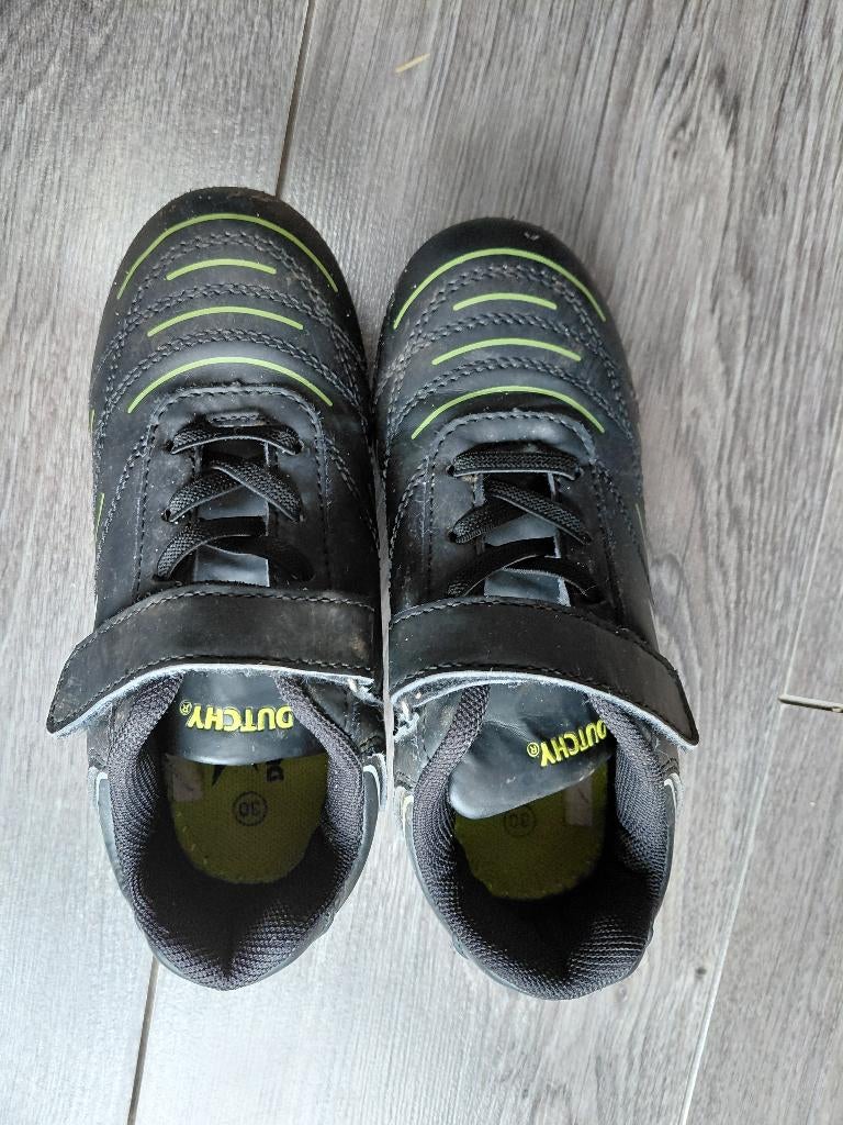 voetbalschoen maat 30, Sport en Fitness, Voetbal, Gebruikt, Maat XS of kleiner, Schoenen, Ophalen of Verzenden