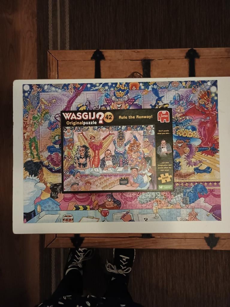 Wasgij Originalpuzzel 42 Rule the Runway! 1000 stukjes, Hobby en Vrije tijd, Denksport en Puzzels, Ophalen of Verzenden, 500 t/m 1500 stukjes