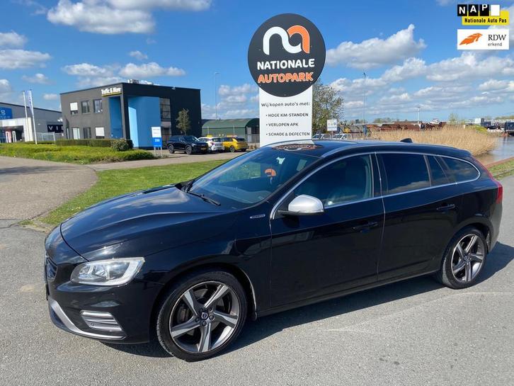 Volvo V60 | 2015 | 2.4 D6 Twin Engine R-Design | Automaat |, Auto's, Volvo, Bedrijf, Te koop, V60, 4x4, ABS, Airbags, Airconditioning