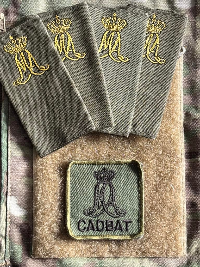 Setje KMA cadbat, Verzenden, Landmacht, Nederland, Embleem of Badge