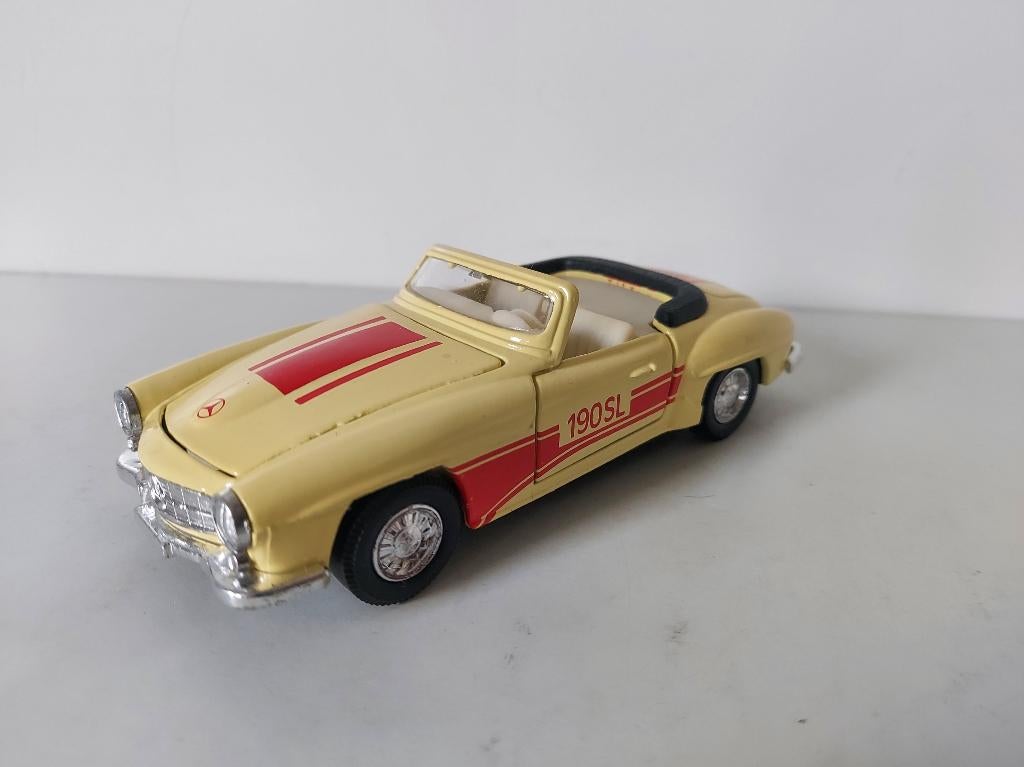 Mercedes-Benz 190 SL geel, Hobby en Vrije tijd, Modelauto's | 1:32, Ophalen of Verzenden, Zo goed als nieuw, Auto, Overige merken