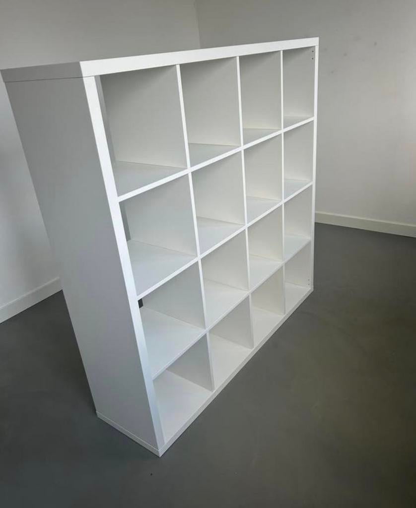 Ikea Kallax 16 vakken kast, Ophalen, Zo goed als nieuw