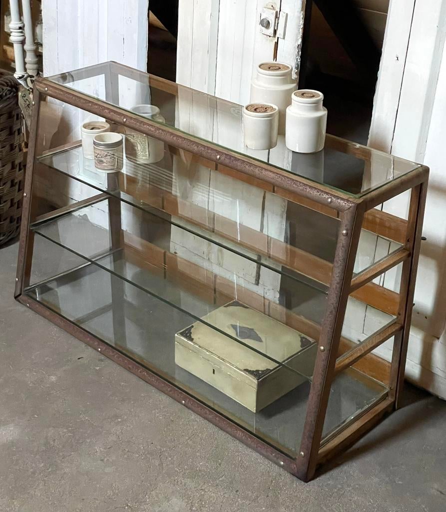 Brocante oude toonbank vitrinekast, Ophalen