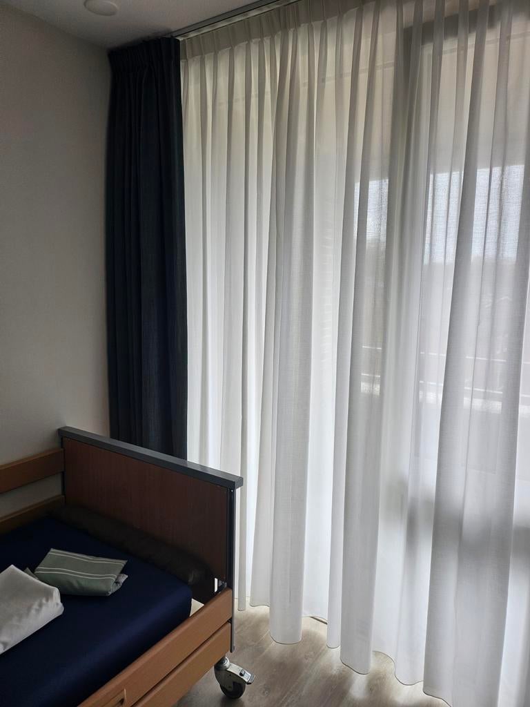 GRATIS!!! Vitrage en overgordijnen, Huis en Inrichting, Stoffering | Gordijnen en Lamellen, Ophalen, Groen, 200 cm of meer, 200 cm of meer