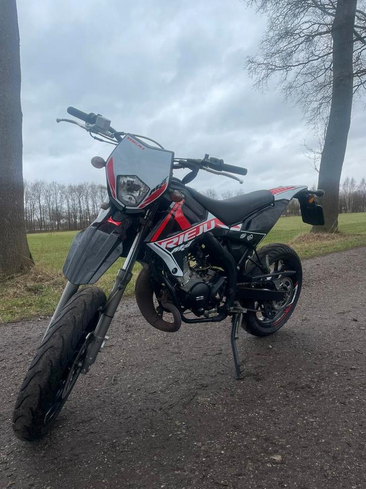 Rieju mrt 50, Fietsen en Brommers, Brommers | Overige merken, Zo goed als nieuw, Ophalen