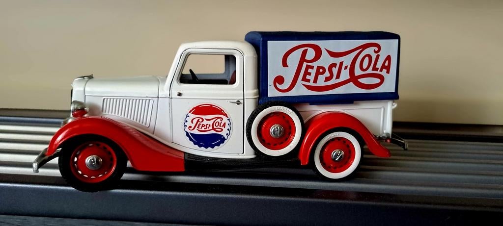 pepsi vrachtwagen, Hobby en Vrije tijd, Ophalen of Verzenden, Zo goed als nieuw, Bus of Vrachtwagen, Overige merken