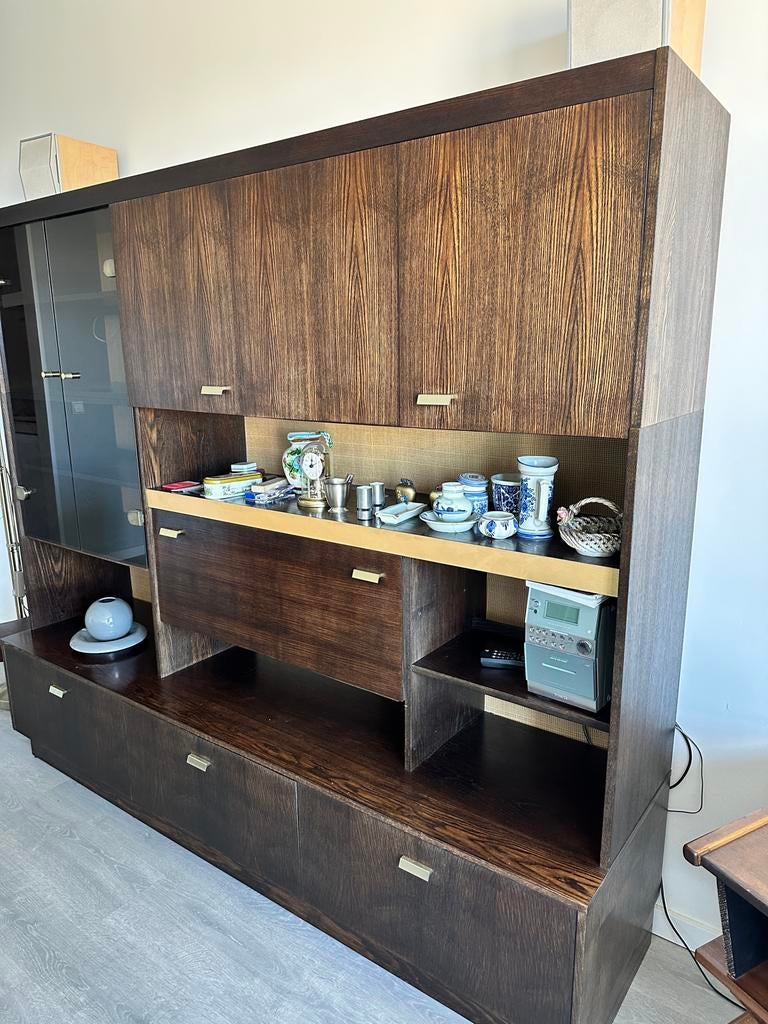 Gratis kast - Ruime opbergkast met vitrine en bar, Ophalen, Gebruikt, 200 cm of meer, 200 tot 250 cm