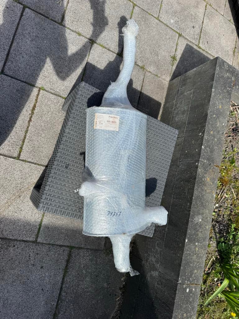 BMW E36 316i uitlaat gloednieuw, nooit uitgepakt, Ophalen of Verzenden, Nieuw, BMW