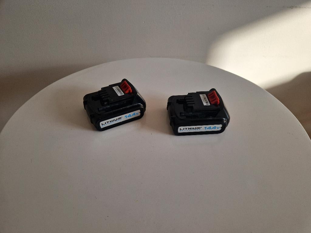 2 stuks Black & Decker Lithium Ion accus 14.4V, Ophalen of Verzenden, Gebruikt