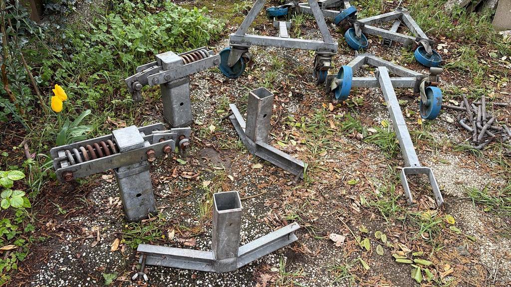 Onderdelen voor hangbrug/hangsteiger, Ophalen, Gebruikt