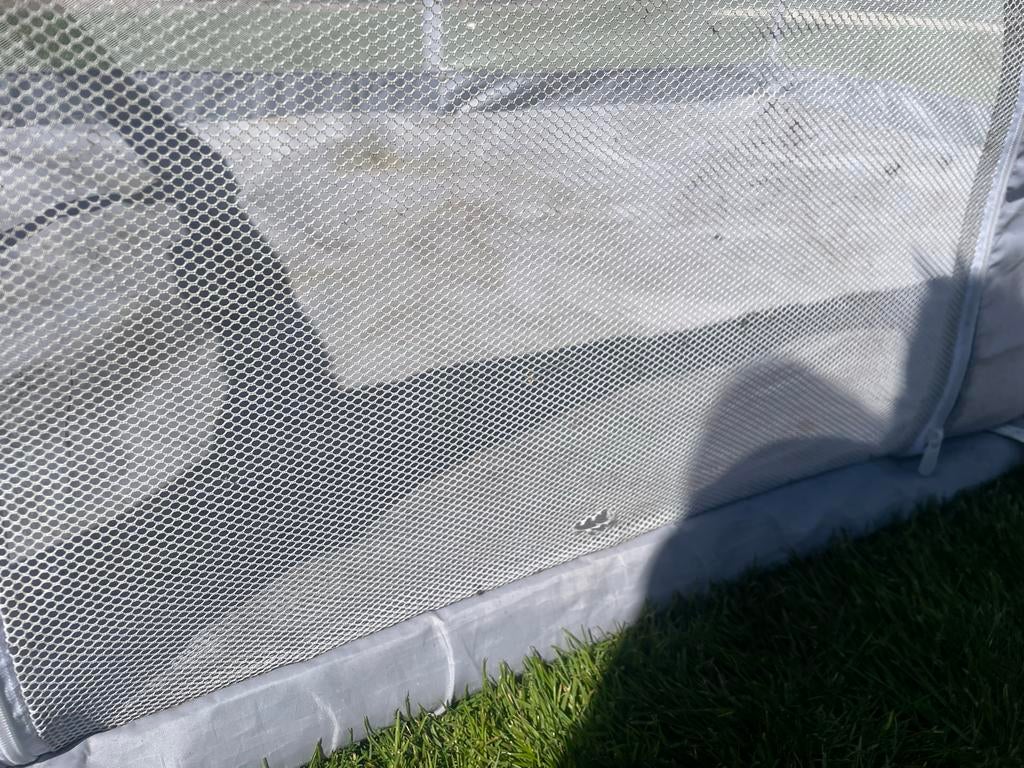 Grote grijze box voor baby of peuter, ideaal voor buiten, Kinderen en Baby's, Boxen, Ophalen, Gebruikt, Rechthoekig