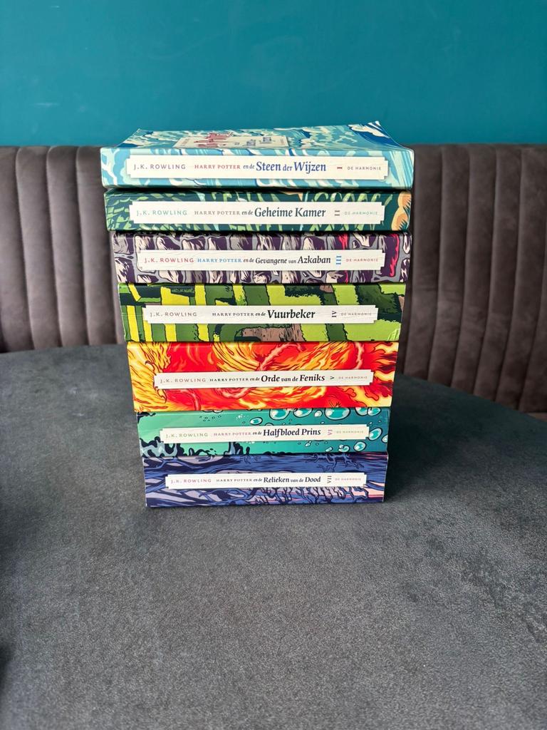 Harry Potter complete serie paperback pockets de harmonie, Boeken, Ophalen of Verzenden, Zo goed als nieuw
