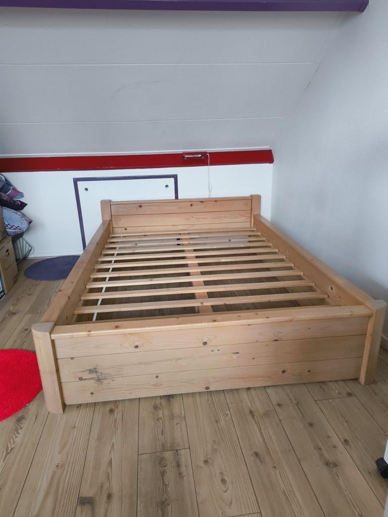 Tweepersoonsbed 140x210 cm met lattenbodem, Gebruikt, 210 cm, Tweepersoons, Hout