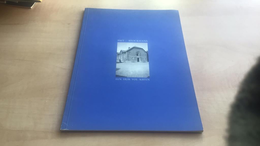 Piet Stockmans - een huis vol kisten, Ophalen of Verzenden, Zo goed als nieuw, Overige onderwerpen