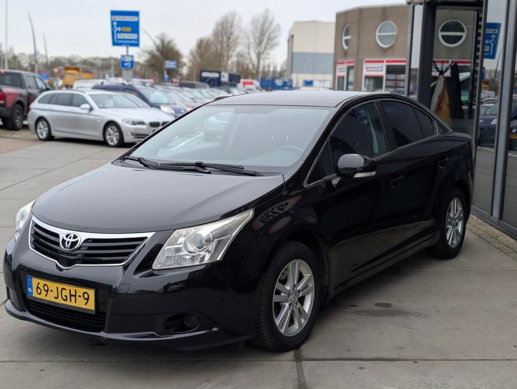 Toyota Avensis 1.8 VVTi Comfort - Clima - apk t/m 03-12-26, Auto's, Toyota, Voorwielaandrijving, 1345 kg, Zwart, 4 cilinders