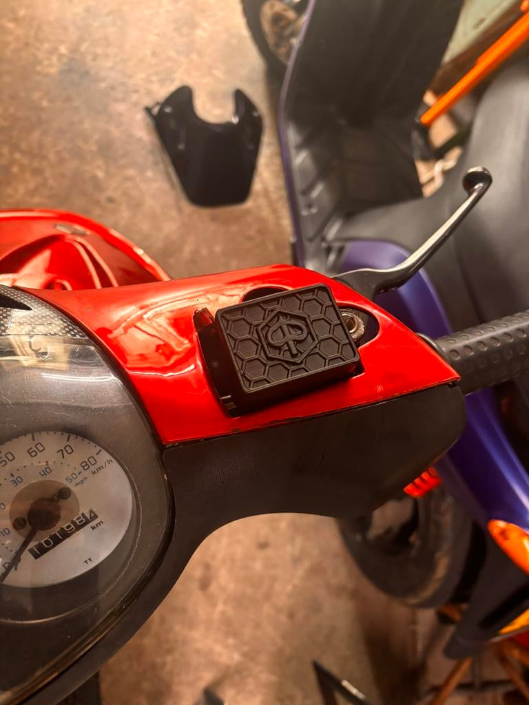 Zip rempotkapje, Ophalen of Verzenden, Zo goed als nieuw, Piaggio